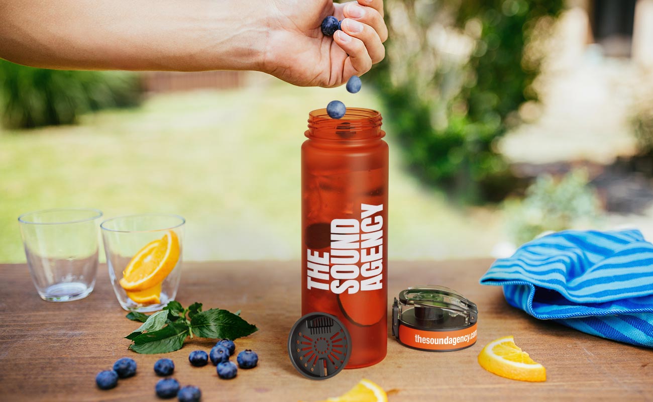 Aqualok Infuse - Personalisierte Wasserflasche mit Früchte-Infusor gallery thumbnail