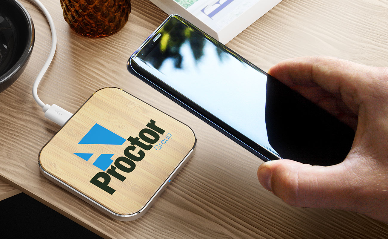 Savanna - Wireless Bambusladegerät Bedrucken Günstig gallery thumbnail