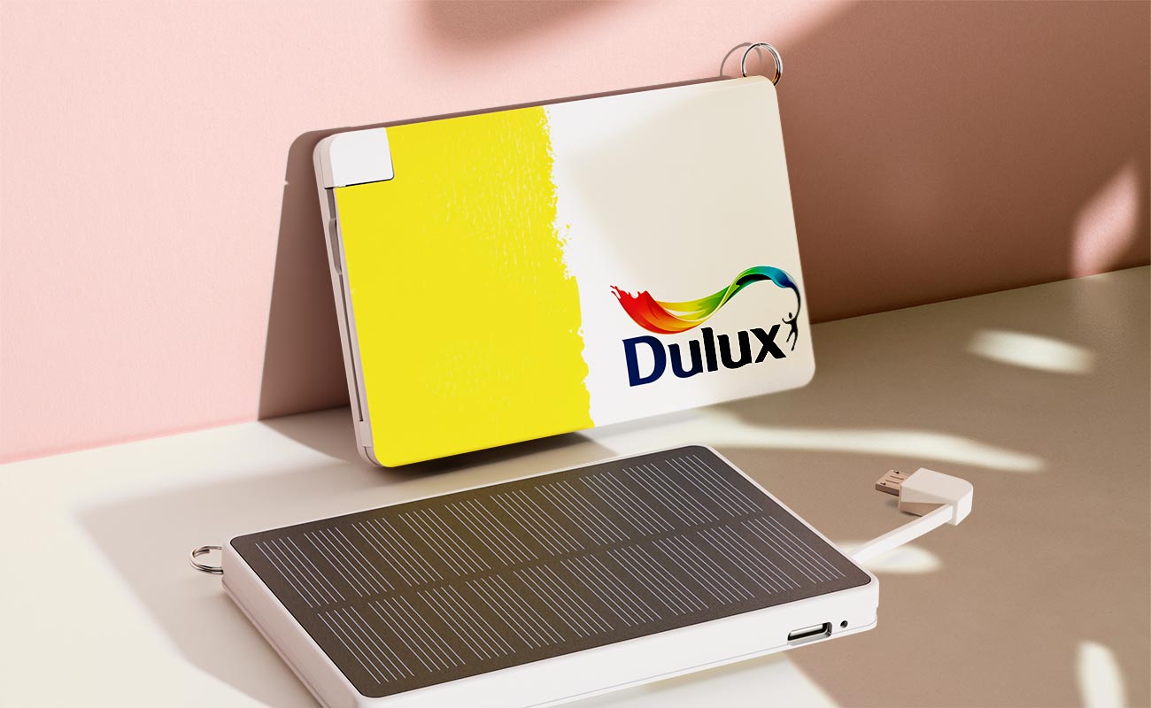 Solar Card - Personalisiertes tragbares Solar-Ladegerät gallery thumbnail