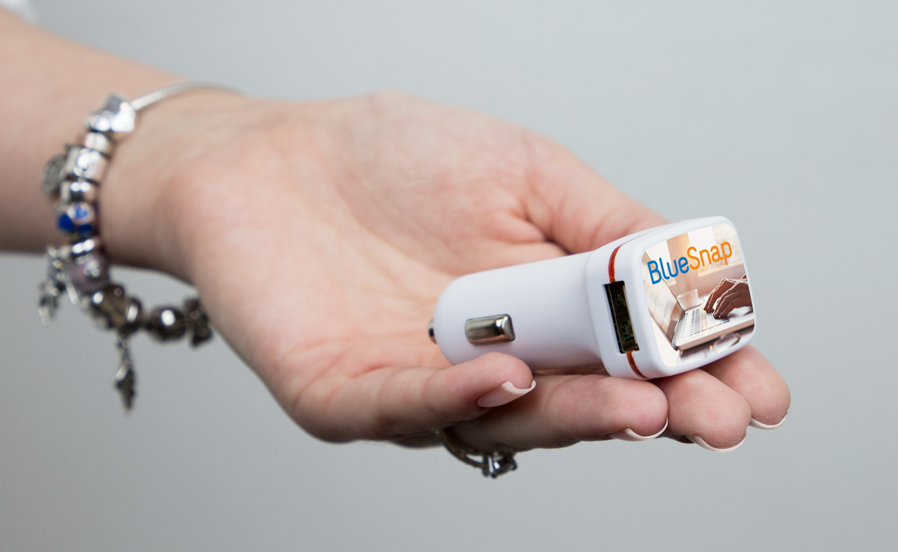 Vista - Gebrandetes KFZ Ladegerät gallery thumbnail